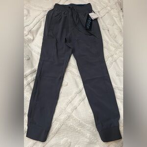 NWT Infinity by Cherokee Men's Gray Athletic Fit Wrinkle resistant Jogger Pants